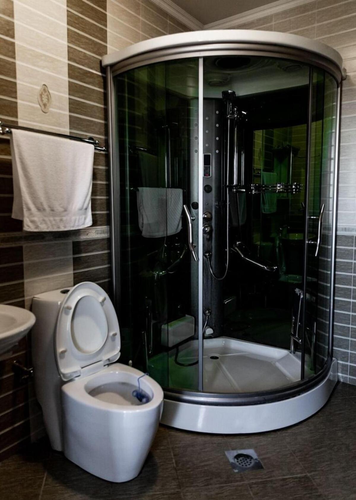 Boutique Hotel Igmas, Prishtina Prishtine Bagian luar foto